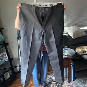 Dickies - Men’s Gray pants - 48W 34L
